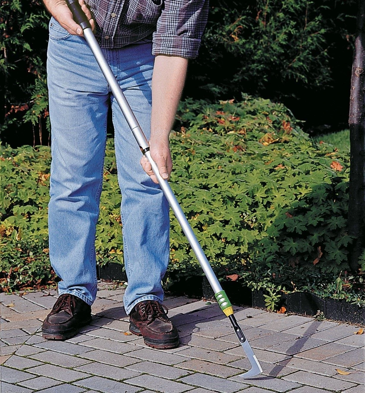 Telescoping Crack Weeder 3 Telescoping Crack Weeder