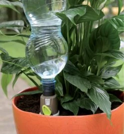 Adjustable-Flow Drip Spike -Garden Tool Store XC488 adjustable flow drip spike each u 01 r